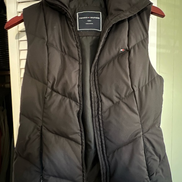 Tommy Hilfiger Jackets & Blazers - Tommy Hilfiger Black Quilted Vest